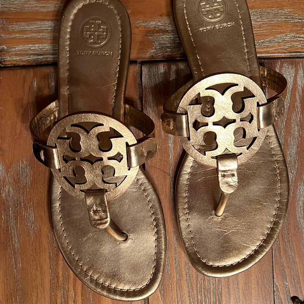 Rose gold Tory burch